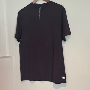 Vuori Deep Purple Short Sleeve Tee - NWOT!!